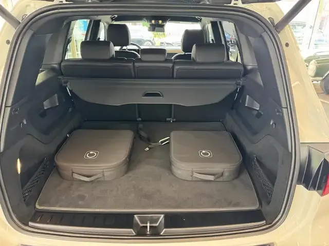 Mercedes-Benz EQB 300