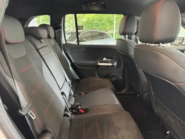 Mercedes-Benz EQB 300