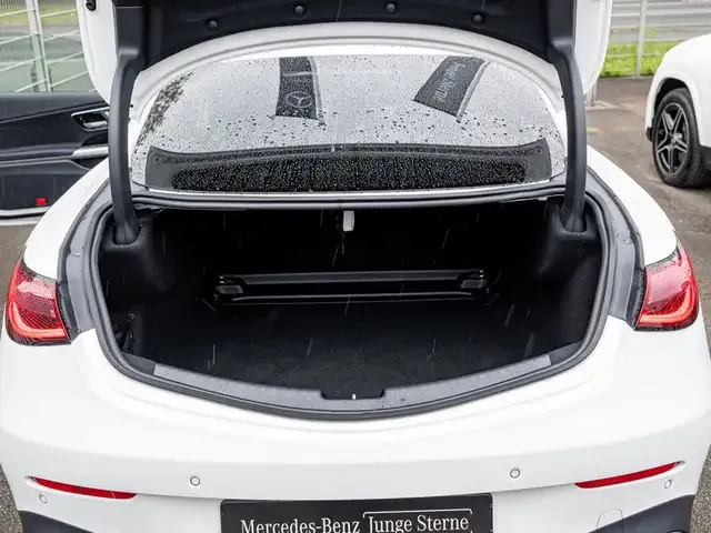 Mercedes-Benz CLE 300