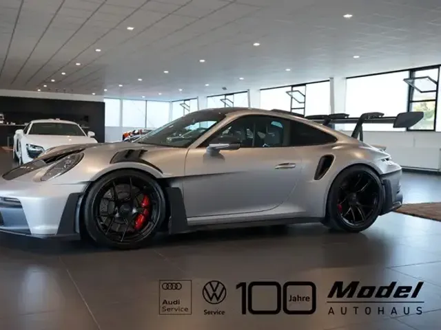 Porsche 992