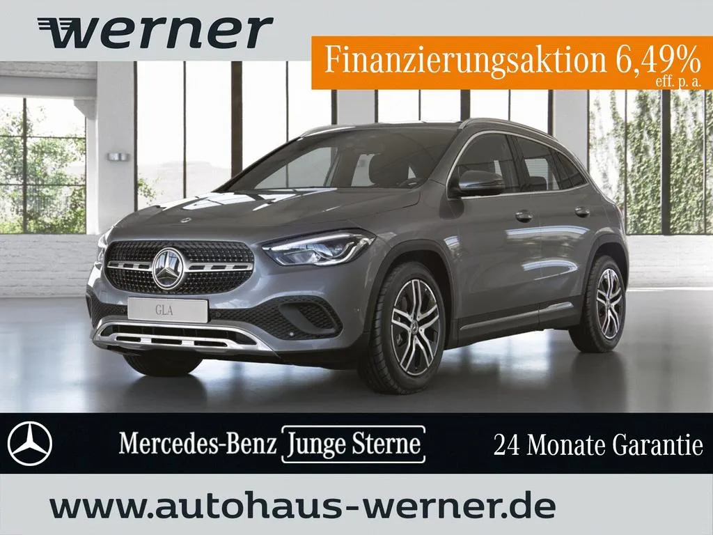 Mercedes-Benz GLA 200