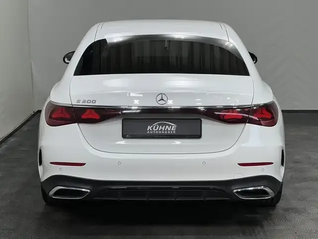 Mercedes-Benz E 200