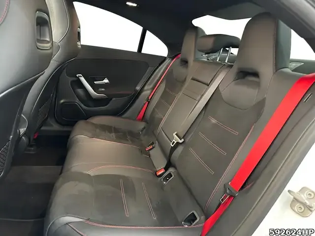 Mercedes-Benz CLA 35 AMG