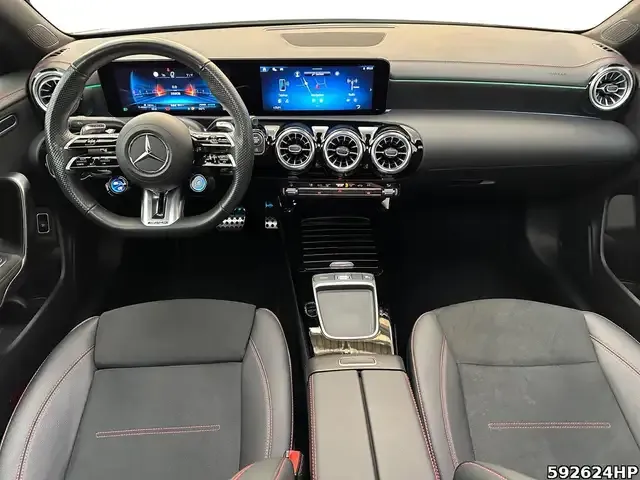 Mercedes-Benz CLA 35 AMG