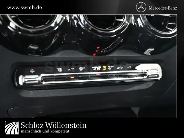 Mercedes-Benz GLB 220