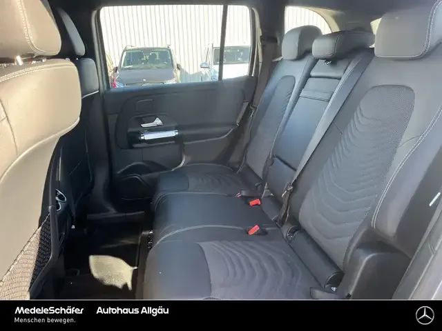 Mercedes-Benz EQB 350