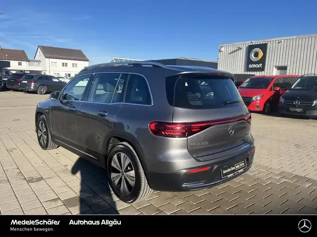 Mercedes-Benz EQB 350