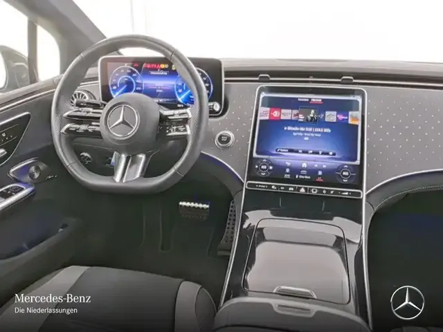 Mercedes-Benz EQE 300