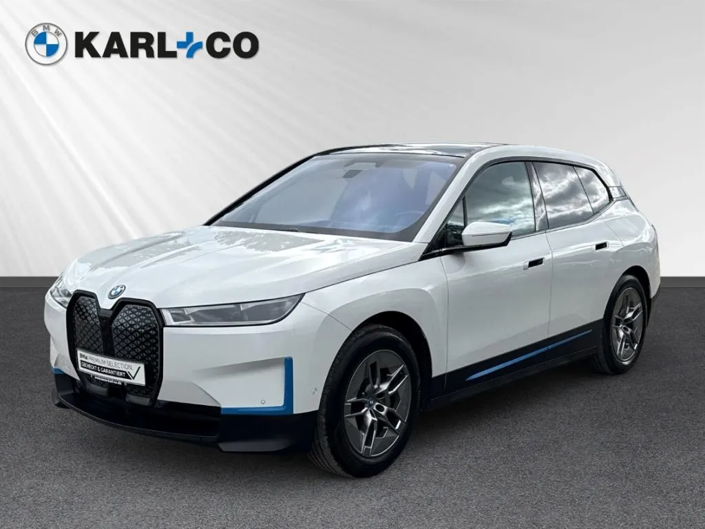 BMW iX