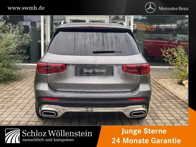 Mercedes-Benz GLB 200