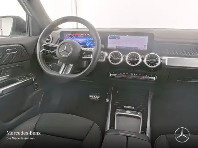 Mercedes-Benz EQB 300