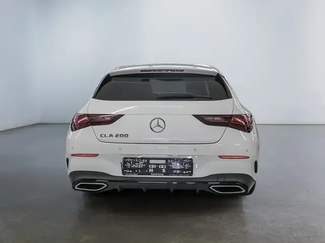 Mercedes-Benz CLA 200
