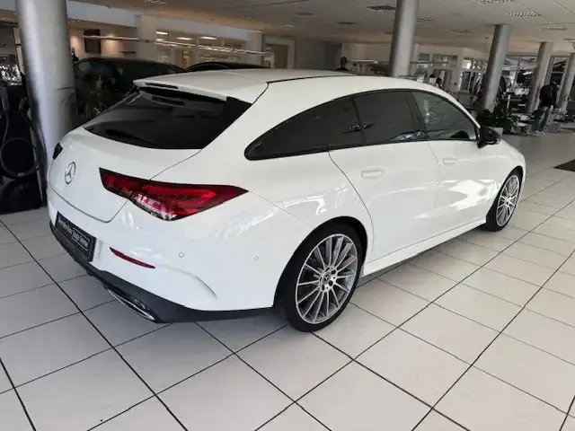 Mercedes-Benz CLA 250