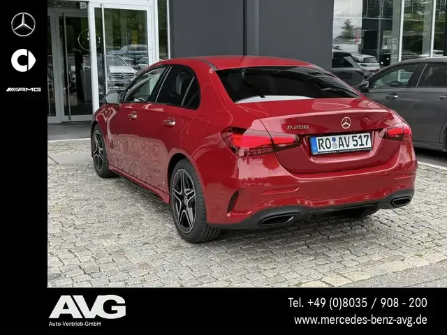 Mercedes-Benz A 200
