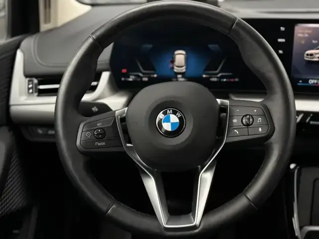 BMW 216