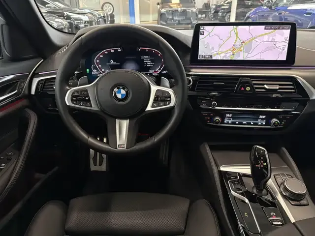 BMW 530