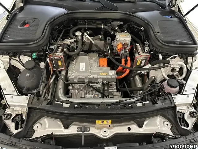 Mercedes-Benz EQC 400