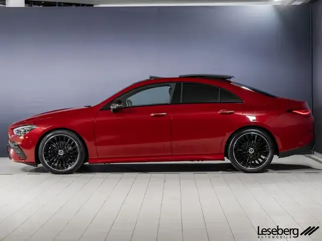 Mercedes-Benz CLA 200