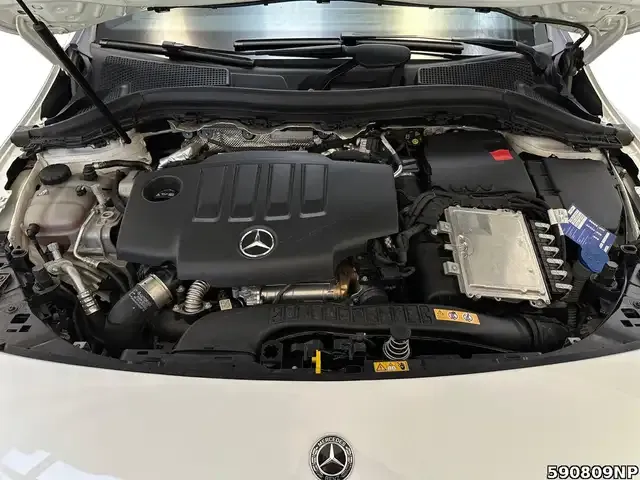 Mercedes-Benz B 220