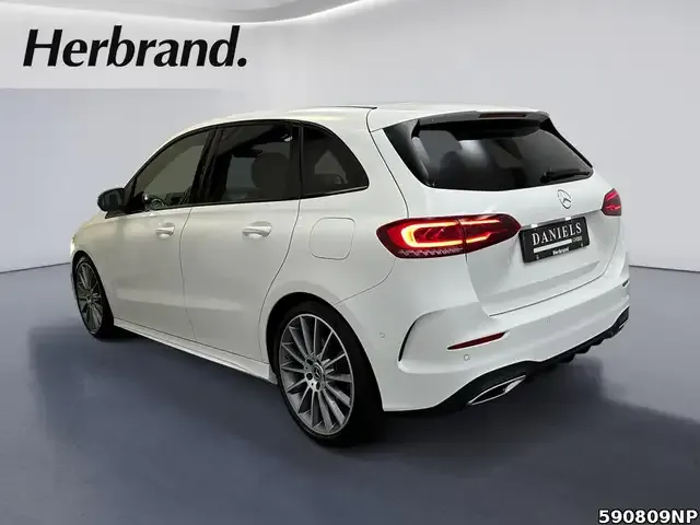 Mercedes-Benz B 220