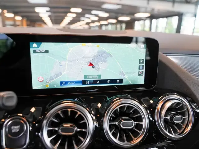 Mercedes-Benz EQA 250