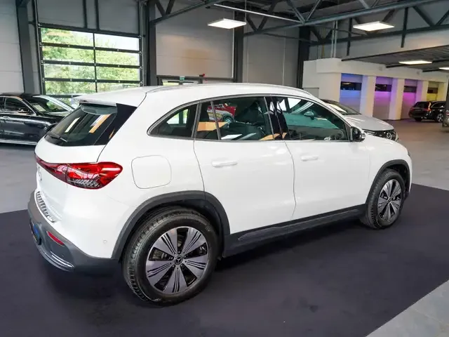 Mercedes-Benz EQA 250
