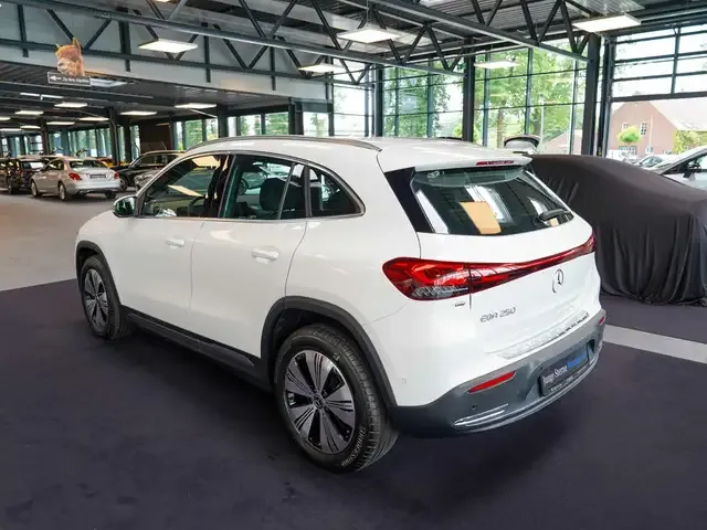 Mercedes-Benz EQA 250