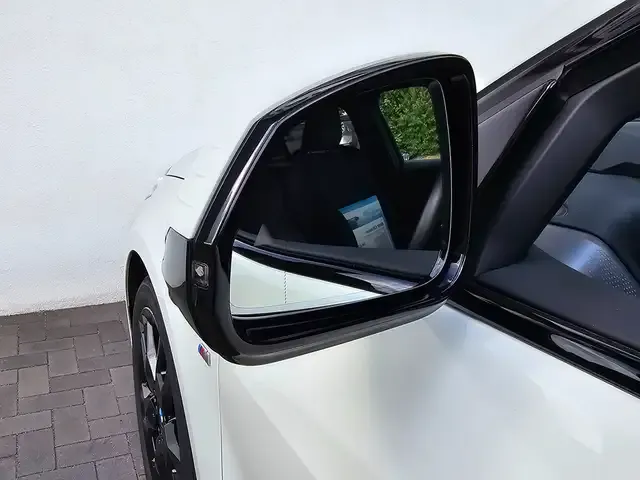 BMW 114