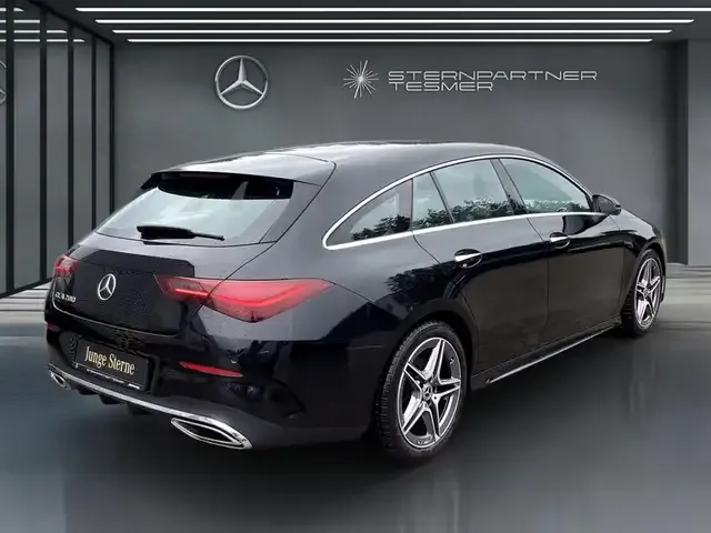 Mercedes-Benz CLA 200