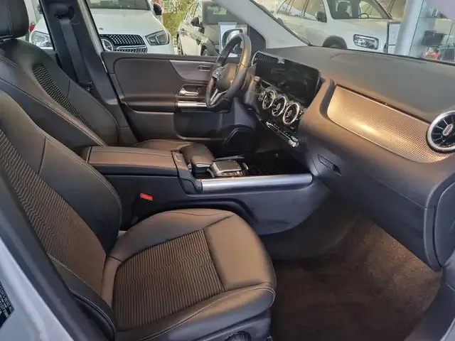 Mercedes-Benz B 250