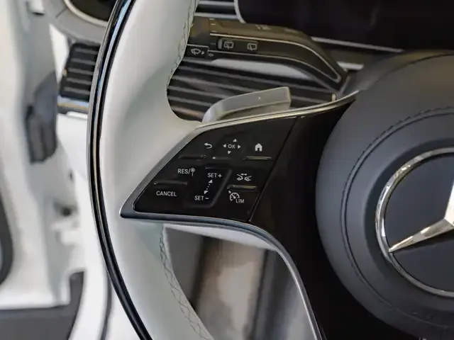 Mercedes-Benz GLS 600