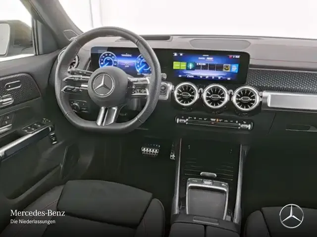 Mercedes-Benz EQB 300
