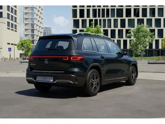 Mercedes-Benz EQB 250