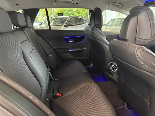 Mercedes-Benz C 180