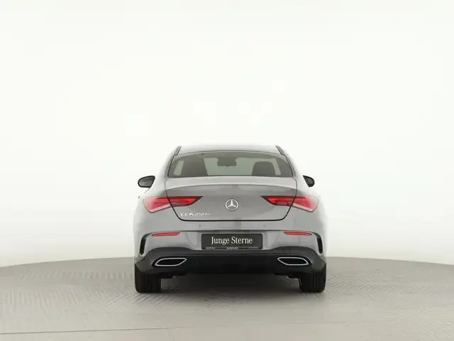 Mercedes-Benz CLA 250