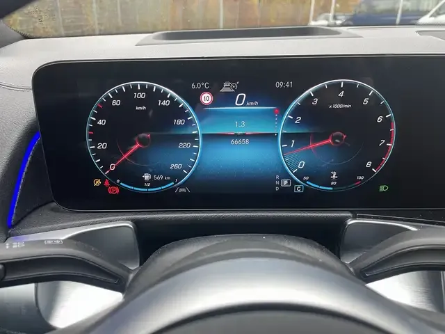 Mercedes-Benz GLB 250