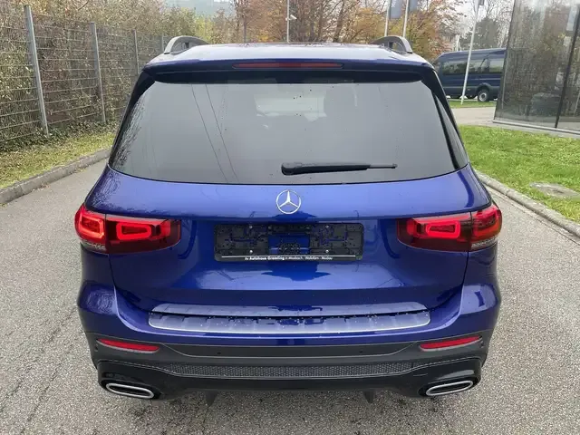 Mercedes-Benz GLB 250