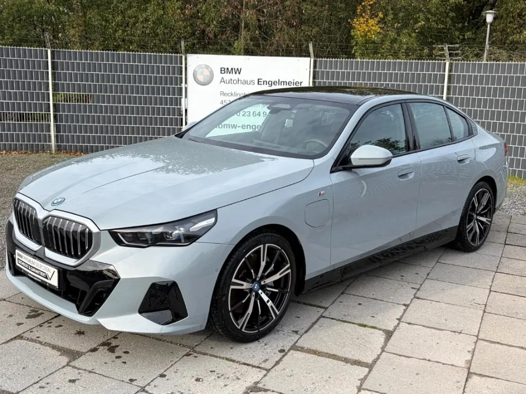 BMW 550