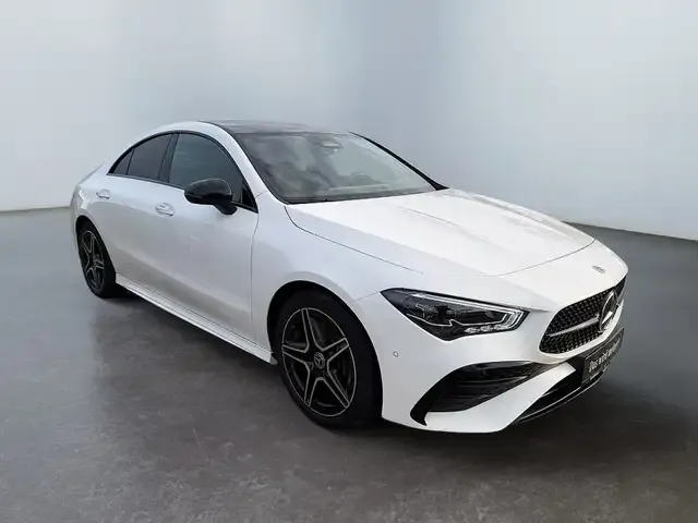 Mercedes-Benz CLA 200