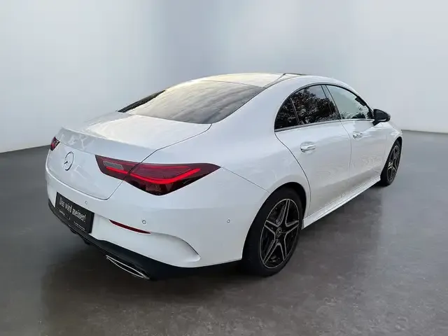 Mercedes-Benz CLA 200