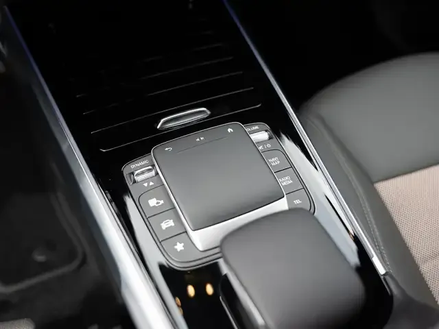 Mercedes-Benz EQB 350
