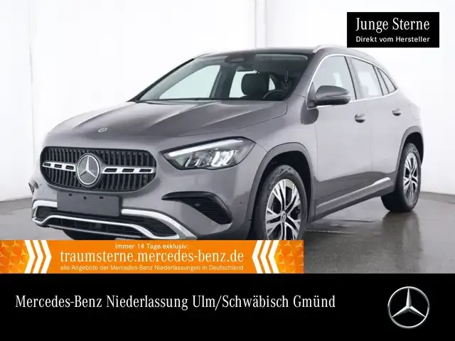 Mercedes-Benz GLA 220