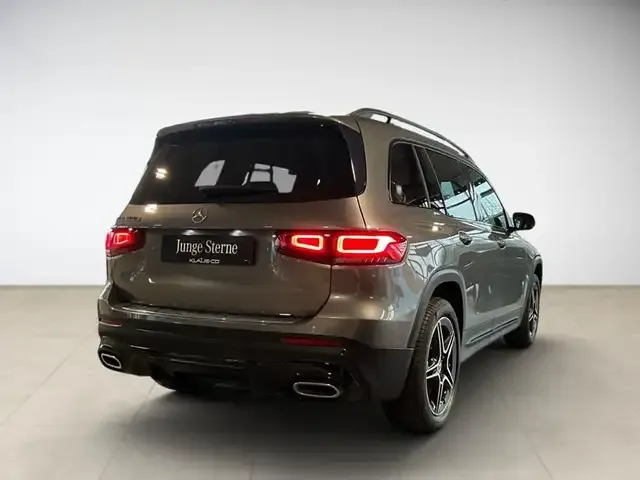 Mercedes-Benz GLB 200