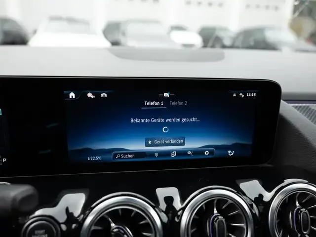 Mercedes-Benz GLA 220