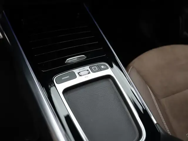 Mercedes-Benz GLA 220