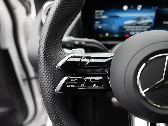 Mercedes-Benz GLA 220