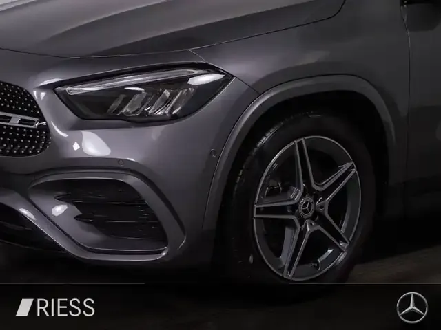 Mercedes-Benz GLA 250