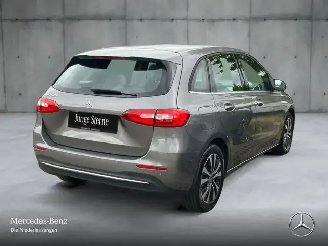 Mercedes-Benz B 250
