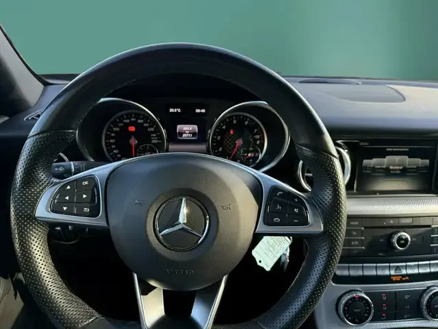 Mercedes-Benz SLC 200
