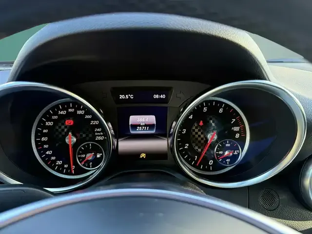 Mercedes-Benz SLC 200